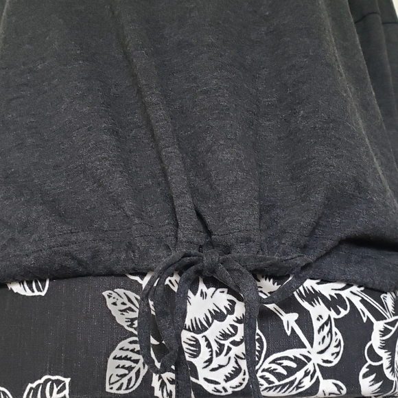 Reebok drawstring waist top - Picture 3 of 9